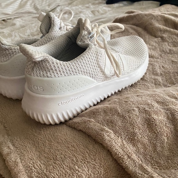 Adidas cloud foam - Picture 2 of 3